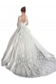 Blanc Trapèze Illusion Traîne cathédrale Satiné Dentelle Robes de mariée à Bas Prix