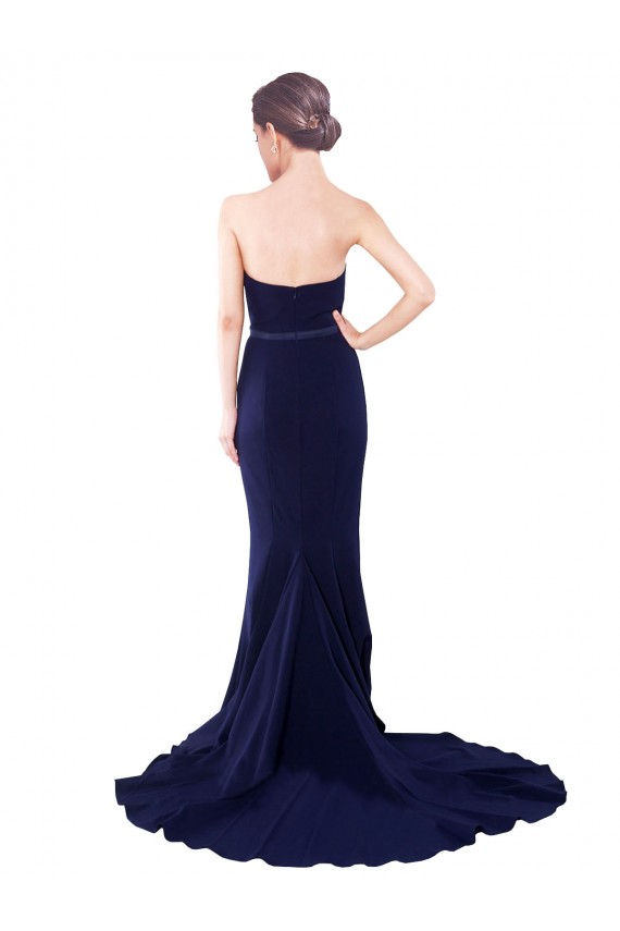 Bleu marine foncé Sirène Sans bretelle Balayage train Crêpe Stretch Longue Robes demoiselle d'honneur / Robes de bal à Bas Prix