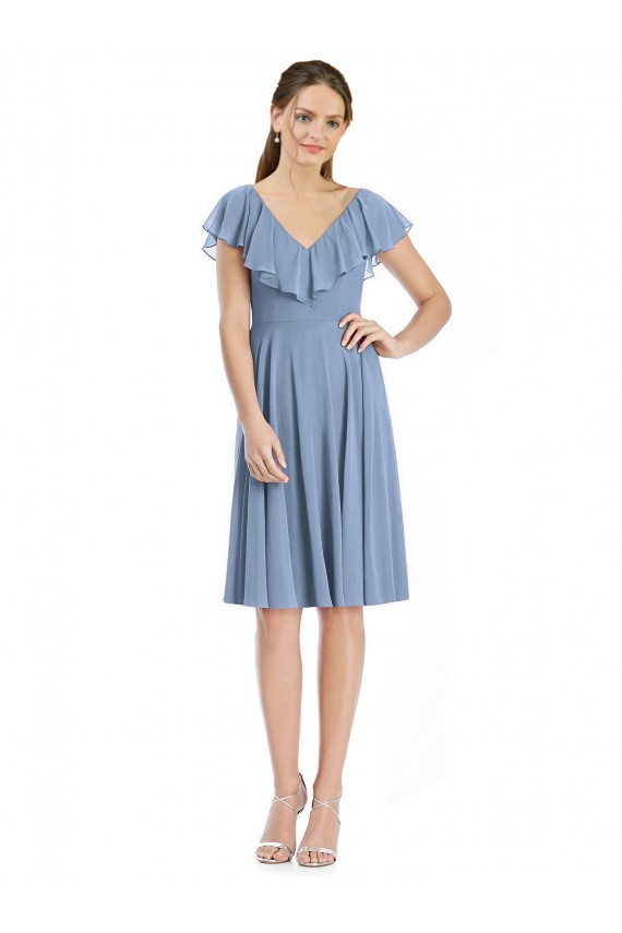 Bleu poussiéreux Trapèze Col V Mousseline Courte Robes demoiselle d'honneur à Bas Prix