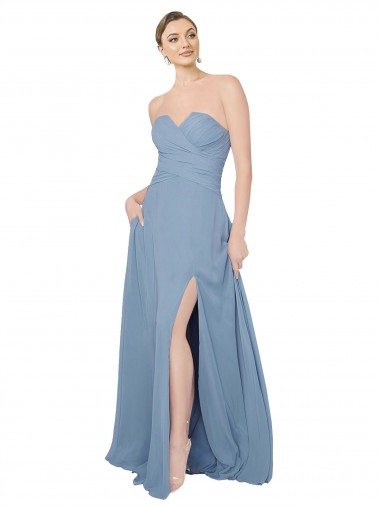 Bleu poussiéreux Trapèze Sans bretelle Mousseline Longue Robes demoiselle d'honneur à Bas Prix