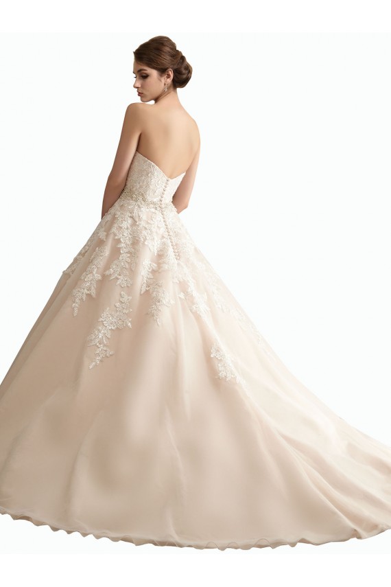 Ivoire & Champagne Princesse Col V Traîne cathédrale Tulle Dentelle Robes de mariée à Bas Prix